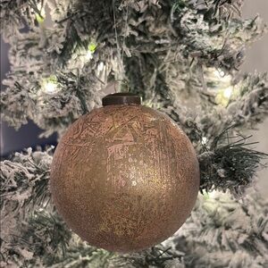 CHRISTMAS ORNAMENT 🎄